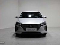 Usado Hyundai Ioniq 141 CV (103 kW) 2017 Plateado Utilitario