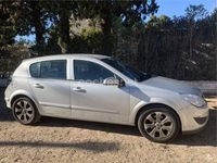 Usado Opel Astra Cosmo 100 HP (73 kW) 2007 Cinzento Sedan