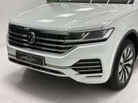Usado VW Touareg Elegance 231 CV (169 kW) 2021 Blanco SUV