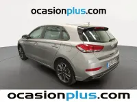 Usado Hyundai i30 110 CV (80 kW) 2021 Gris plata Utilitario