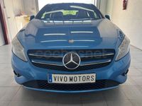 Usado Mercedes A180 Urban 122 CV (89 kW) 2013 Azul Berlina