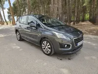 Usado Peugeot 3008 Access 120 CV (88 kW) 2014 Gris / plata Familiar