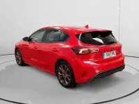 Usado Ford Focus ST-Line 125 CV (91 kW) 2022 Rojo Utilitario