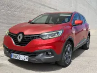 Usado Renault Kadjar Zen 130 CV (95 kW) 2016 Granate SUV