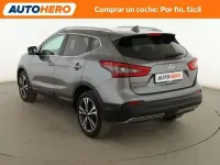 Usado Nissan Qashqai Acenta 140 CV (102 kW) 2019 Gris SUV