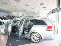 Usado Opel Vectra Sport 184 CV (135 kW) 2007 Gris / plata Familiar