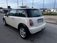 Usado Mini ONE 90 CV (66 kW) 2006 Beige Utilitario