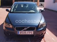 Begagnad Volvo S40 Momentum 136 HK (100 kW) 2007 Blå Sedan