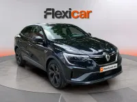 Usado Renault Arkana RS Line 140 CV (102 kW) 2022 Negro SUV