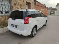Usado Peugeot 5008 Style 120 CV (88 kW) 2015 Blanco Monovolumen