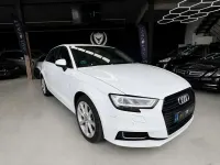 Usado Audi A3 Sportback Design 116 CV (85 kW) 2018 Blanco Utilitario