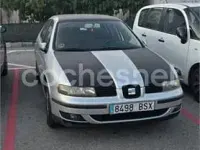 Usado Seat Leon Stella 105 CV (77 kW) 2002 Gris / plata Utilitario