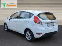Usado Ford Fiesta Trend 82 CV (60 kW) 2017 Blanco Utilitario