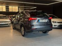 Usado Lexus NX300h Sport Line 197 CV (144 kW) 2017 Gris / plata SUV