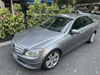 Usado Mercedes C200 Avantgarde 136 CV (100 kW) 2010 Gris / plata Berlina