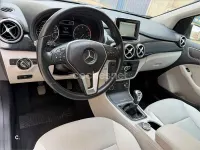 Usado Mercedes B180 Urban 109 CV (80 kW) 2014 Beige Utilitario