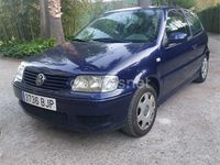 Usado VW Polo Trendline 60 CV (44 kW) 2001 Azul Berlina