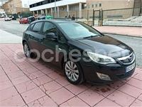 Usado Opel Astra Selective 110 CV (80 kW) 2012 Negro Berlina