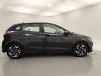 Usado Hyundai i20 84 CV (61 kW) 2023 Gris / plata Berlina