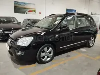 Usado Kia Carens 140 CV (102 kW) 2007 Negro Monovolumen