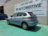 Usado Seat Ibiza Sport 75 CV (55 kW) 2004 Azul Utilitario