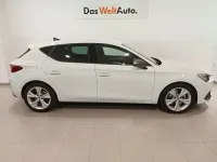 Usado Seat Leon FR 116 CV (85 kW) 2025 Blanco Berlina