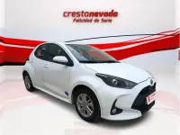 Usado Toyota Yaris Active 116 CV (85 kW) 2021 Blanco Utilitario