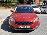Usado Ford Focus Trend 125 CV (91 kW) 2016 Rojo Berlina