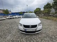 Usado VW Touran Edition 105 CV (77 kW) 2010 Blanco Monovolumen