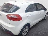Usado Kia Rio 85 HP (62 kW) 2014