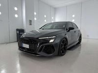 Usado Audi RS3 Sportback 400 CV (294 kW) 2022 Gris Utilitario