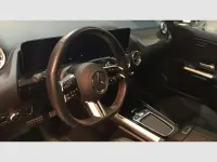 Usado Mercedes GLA200 163 CV (119 kW) 2024 Rojo SUV