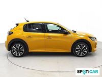 Usado Peugeot 208 GT 100 CV (73 kW) 2022 Amarillo Utilitario