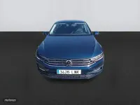 Usado VW Passat Business 122 CV (89 kW) 2022 Azul Familiar