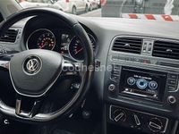 Usado VW Polo Advance 90 CV (66 kW) 2016 Negro Berlina