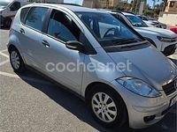 Usado Mercedes A180 Elegance 109 CV (80 kW) 2007 Gris / plata Monovolumen