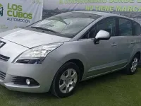 Usado Peugeot 5008 Premium 111 CV (81 kW) 2010 Gris Monovolumen
