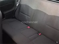 Usado Renault Clio II 60 CV (44 kW) 2005 Gris / plata Berlina
