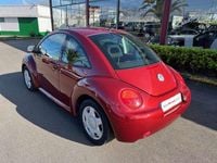Usado VW Beetle 116 CV (85 kW) 2000 Burdeos Utilitario