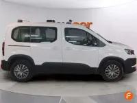 Usado Peugeot Rifter Allure 101 CV (74 kW) 2023 Blanco Monovolumen