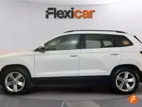 Usado Skoda Karoq Ambition 150 CV (110 kW) 2021 Blanco SUV
