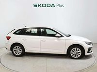 Usado Skoda Scala Essence 95 CV (69 kW) 2024 Blanco Utilitario