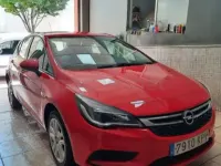 Usado Opel Astra Business 110 CV (80 kW) 2018 Rojo Berlina