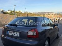 Usado Audi A3 Ambiente 125 CV (91 kW) 2000 Gris / plata Utilitario