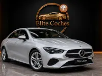 Usado Mercedes CLA180 Shooting Brake 136 CV (100 kW) 2023 Plateado Familiar