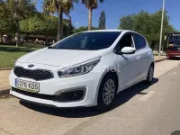 Używany Kia Ceed Plus 100 KM (73 kW) 2017 Biały Hatchback