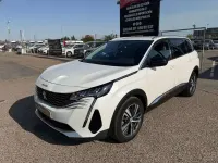 Usado Peugeot 5008 Allure 131 CV (96 kW) 2022 Blanco SUV