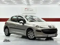 Usado Peugeot 207 69 CV (50 kW) 2009 Gris Utilitario