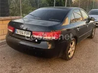 Usado Hyundai Sonata Comfort 140 CV (102 kW) 2007 Negro Berlina