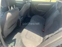 Usado VW Passat Advance 140 CV (102 kW) 2011 Negro Berlina